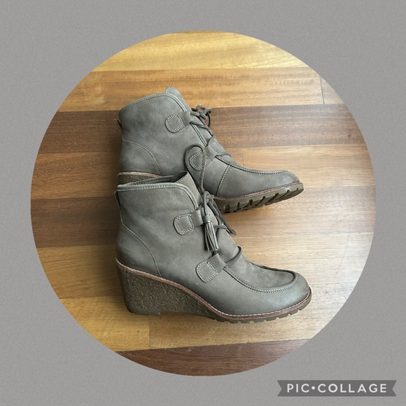 Bass leather wedge bootie - Picture 1 of 10